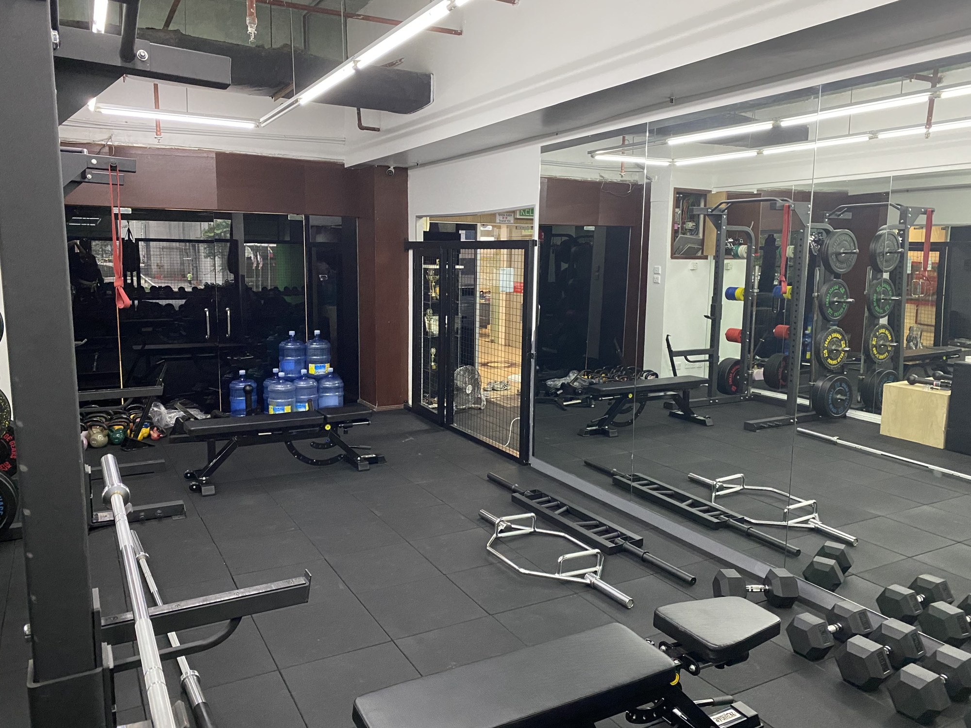 private boxing lessons kuala lumpur at Monarchy MMA