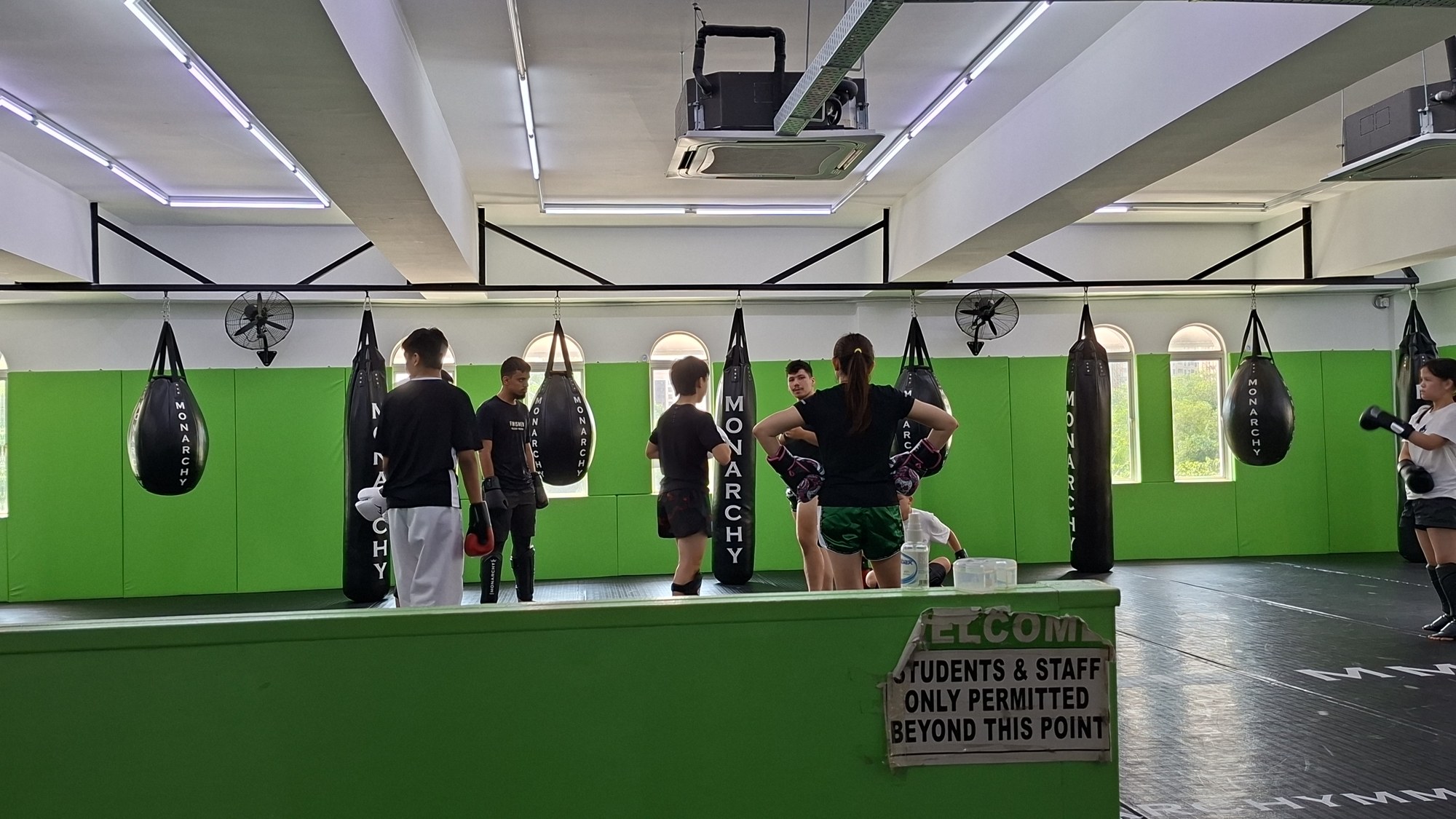 muaythai at Monarchy MMA